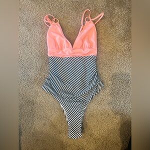 Swimming suit